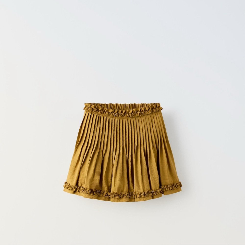 Ruffly pin tuck skort